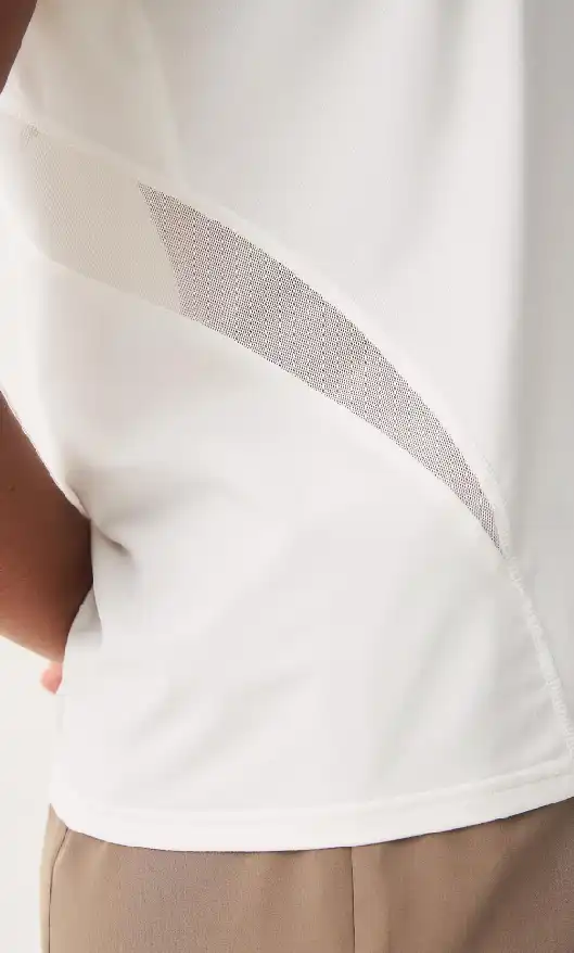 CAMISA HERING BÁSICA COM TULE