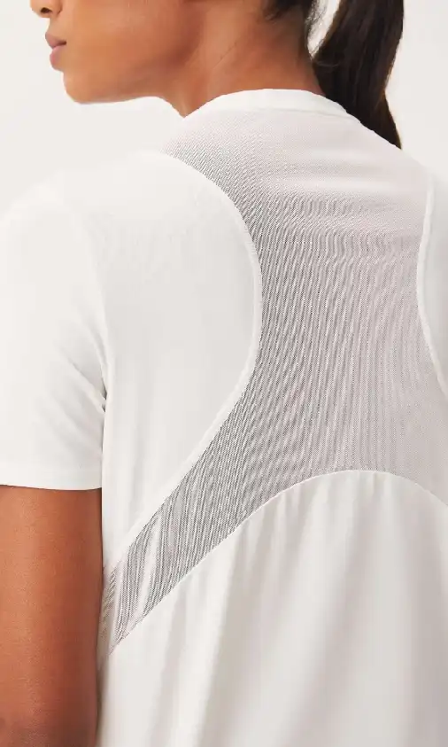 CAMISA HERING BÁSICA COM TULE