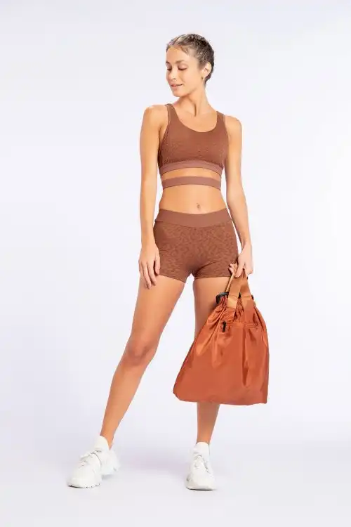 TOP LIVE! CUT OUT SAVANNAH