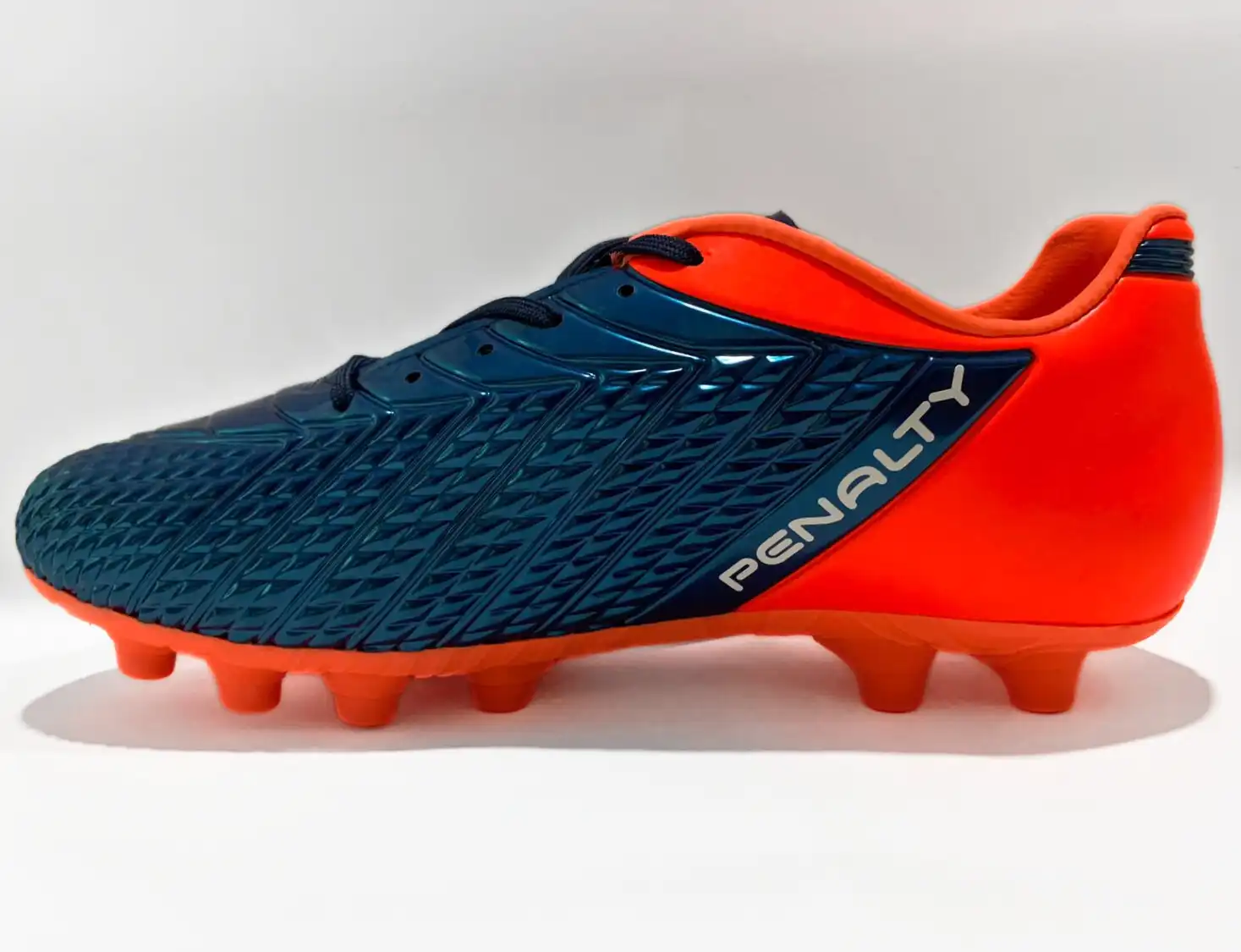 CHUTEIRA PENALTY CAMPO VIENTO