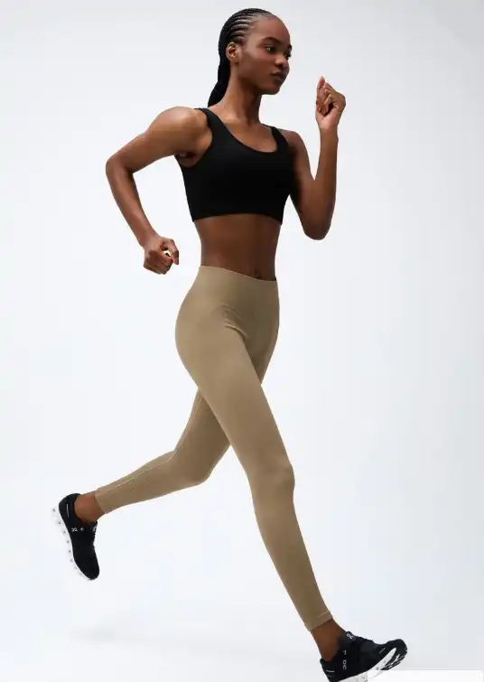 TOP HERING CANELADO SEM COSTURA