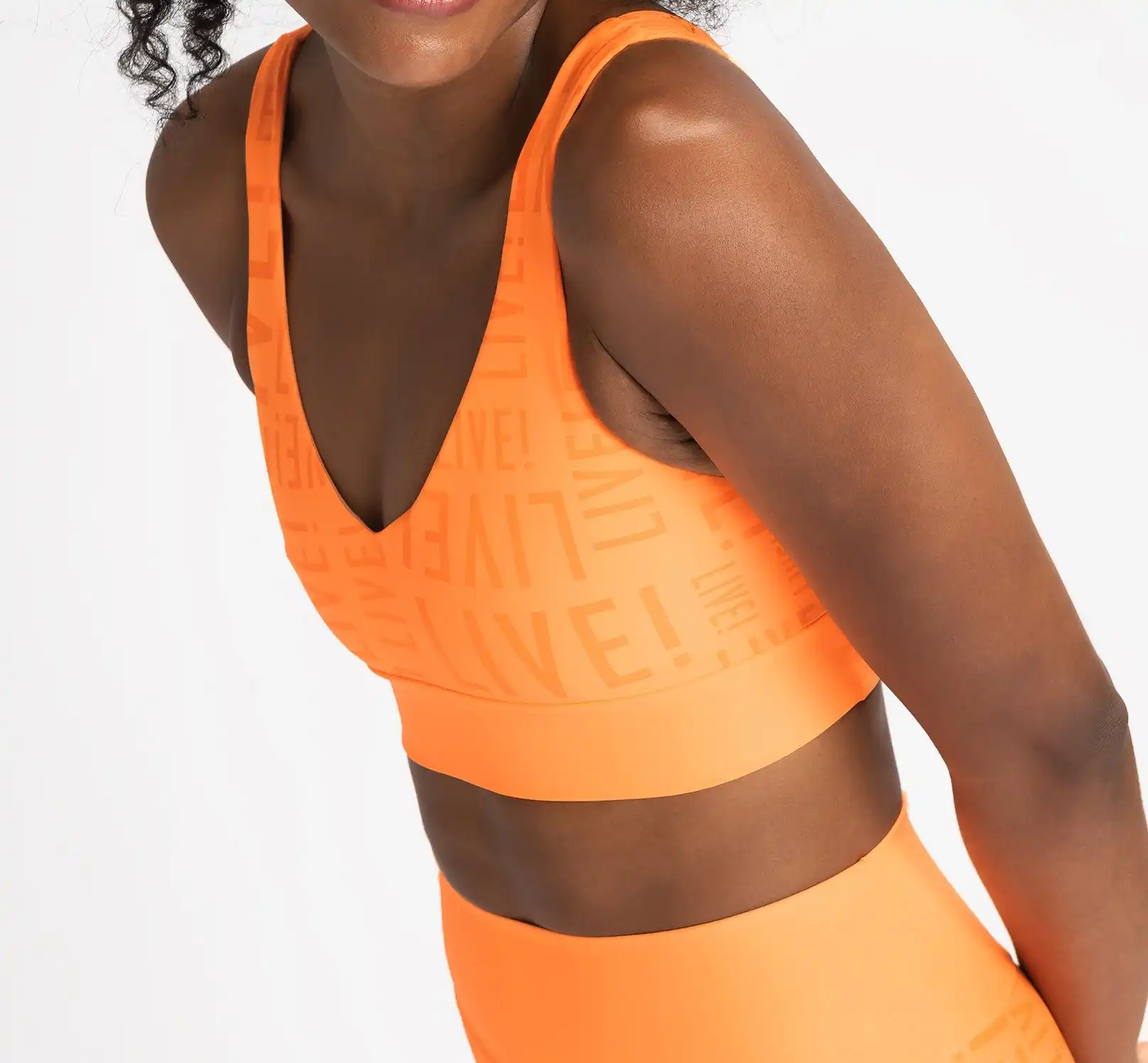 TOP LIVE! CROSS ESSENTIAL