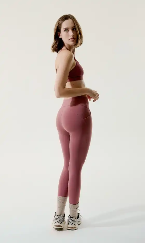 CALÇA LEG HERING COSTURAS CONTRASTANTES