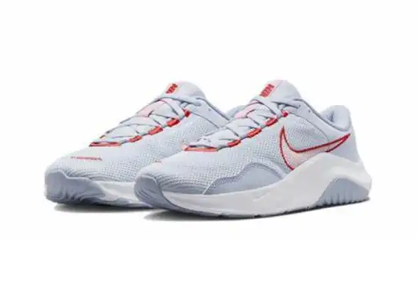 TÊNIS NIKE LEGEND ESSENTIAL 3
