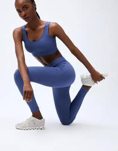 TOP HERING CANELADO SEM COSTURA